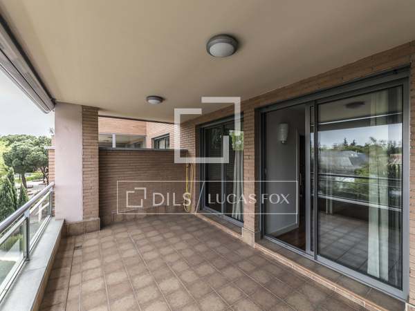 Appartamento di 250m² in vendita a Arturo Soria, Madrid