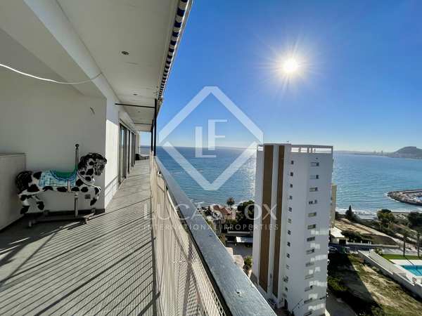 Ático de 180m² con 40m² terraza en venta en Cabo de las Huertas