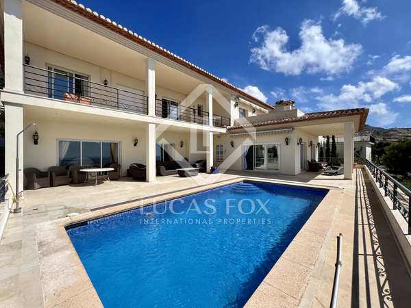 701m² house / villa with 244m² terrace for sale in Altea Town