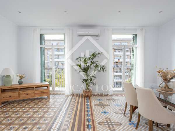 125m² apartment for sale in Sant Antoni, Barcelona