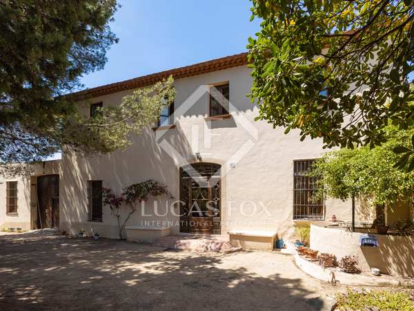 325m² country house for sale in Teià, Barcelona