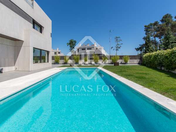 huis / villa van 600m² te koop in Aravaca, Madrid