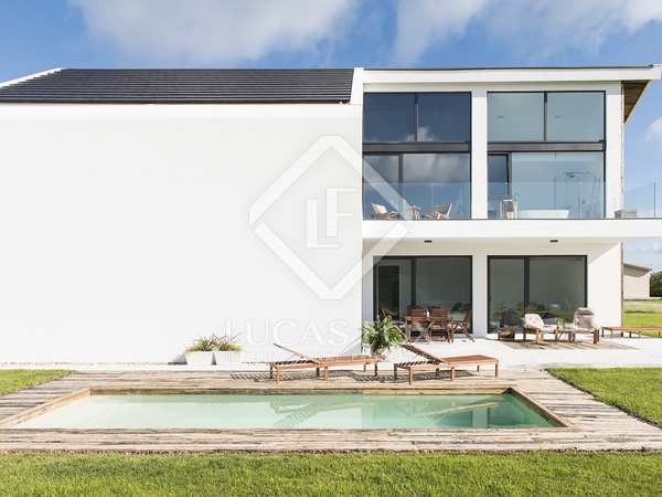 huis / villa van 260m² te koop in Pontevedra, Galicia