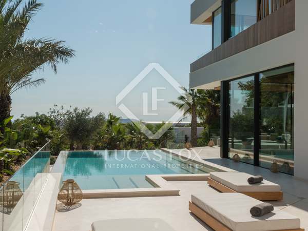 600m² house / villa with 459m² garden for sale in Ibiza Town