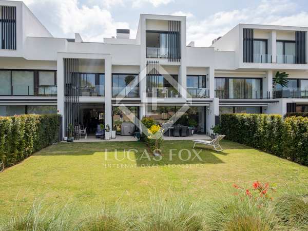 Casa / vil·la de 382m² en venda a Sotogrande, Costa del Sol