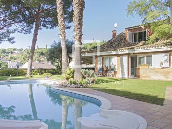 Casa / Vila de 350m² à venda em Sant Vicenç de Montalt