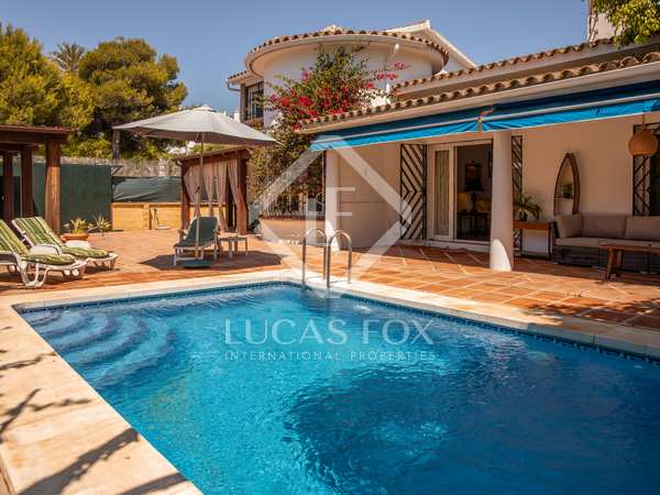 Villa van 354m² te koop in New Golden Mile, Costa del Sol