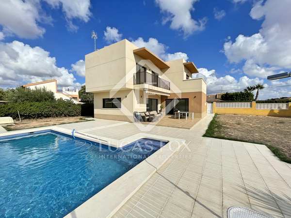 218m² house / villa for sale in Alicante ciudad, Alicante