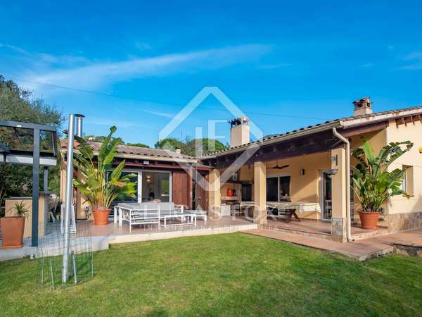 huis / villa van 301m² te koop in Santa Cristina