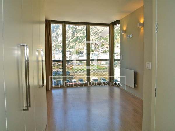 Apartmento de 130m² à venda em Escaldes, Andorra
