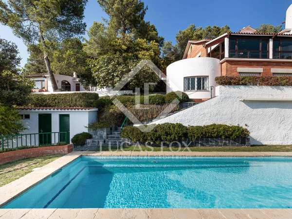 Maison / villa de 300m² a vendre à Sarrià avec 4,733m² de jardin