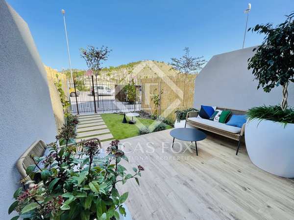 131m² house / villa with 29m² garden for sale in El Campello
