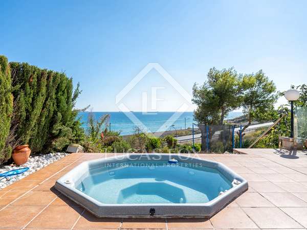 Villa van 249m² te koop in Urb. de Llevant, Tarragona