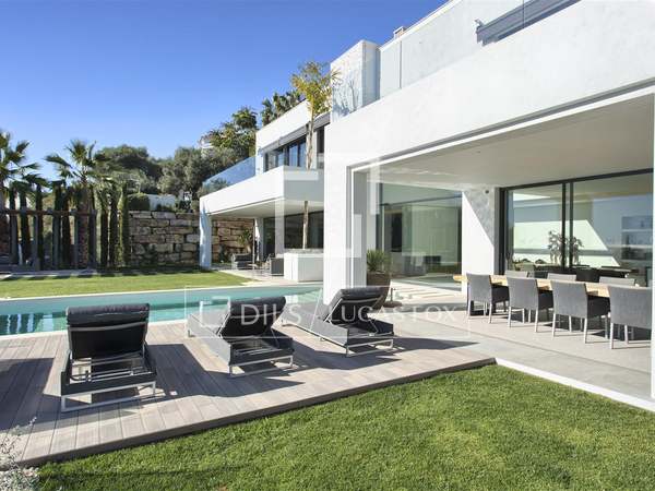 Casa / Villa di 538m&sup2; con 111m&sup2; terrazza in vendita a Benahav&iacute;s