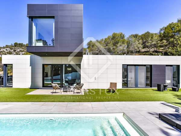 Huis / villa van 211m² te koop in Sant Pere Ribes
