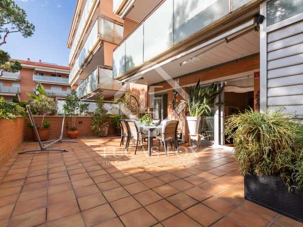 156m² apartment with 30m² garden for sale in Gavà Mar