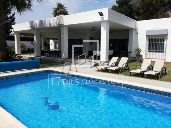 House for sale on Marbella’s Exclusive Golden Mile