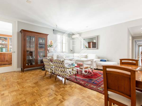 163m² apartment for sale in Almagro, Madrid