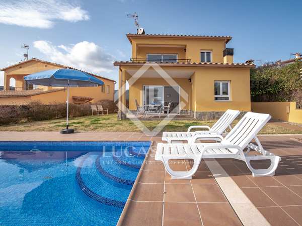 193m² house / villa for sale in Calonge, Costa Brava
