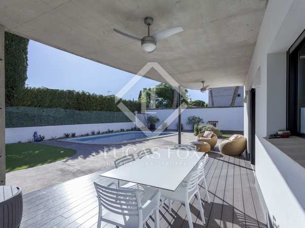 178m² house / villa for sale in Godella / Rocafort