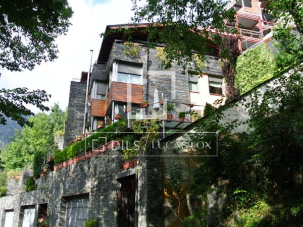 Casa / Vila de 330m² à venda em Escaldes, Andorra