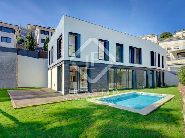 Huis / villa van 447m² te koop in Esplugues, Barcelona
