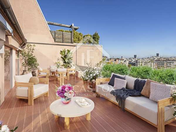 290m² penthouse with 73m² terrace for sale in Turó Park