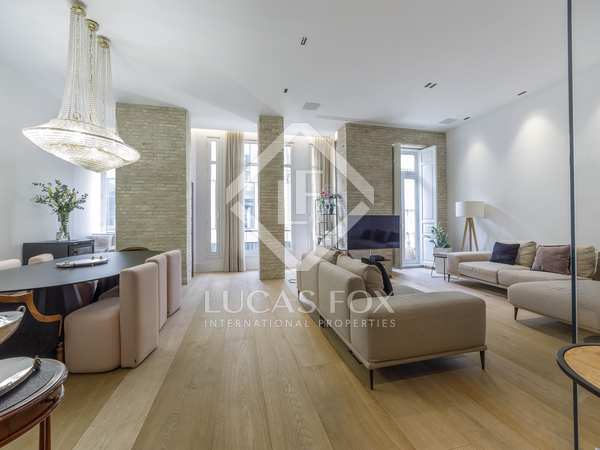 Appartamento di 255m² con 16m² terrazza in affitto a Sant Francesc