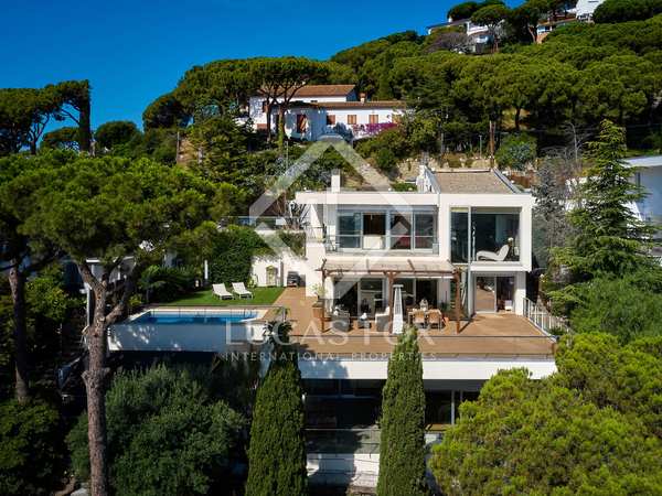 Дом / вилла 460m² на продажу в Премия де Дальт, Барселона