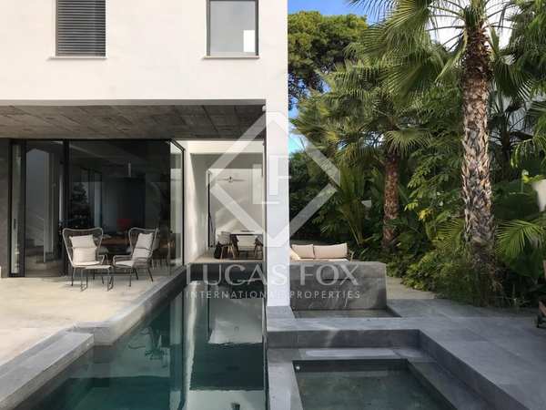 315m² house / villa for sale in Playa Muchavista, Alicante