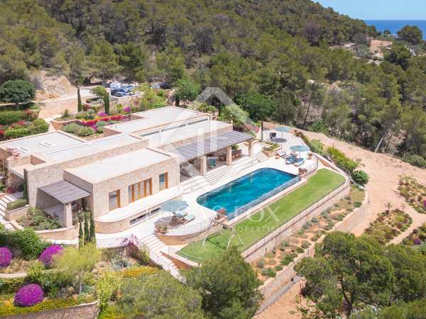 Casa / villa di 591m² con giardino di 85,507m² in vendita a Santa Eulalia