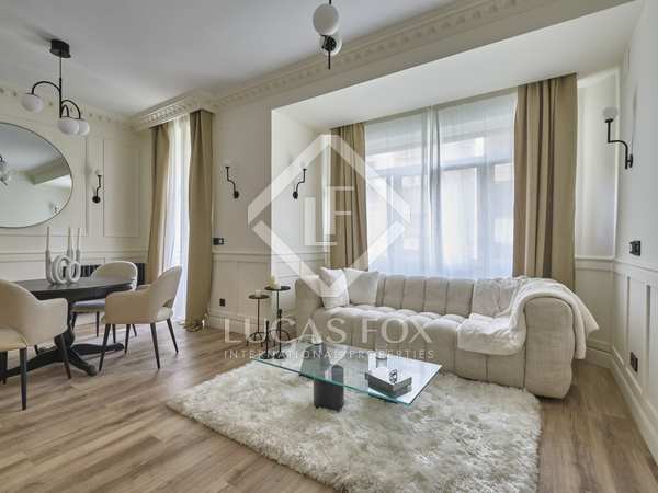 Appartement van 115m² te koop in Almagro, Madrid