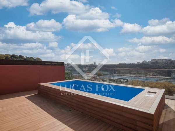 Ático de 195m² con 150m² terraza en venta en Porto