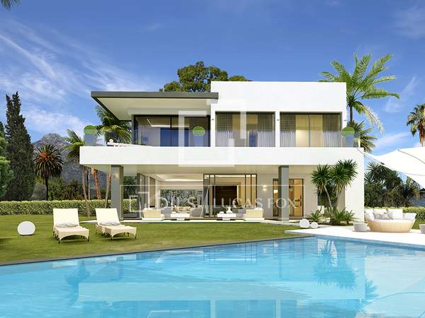 Дом / Вилла 549m², 62m² террасa на продажу в Золотая Миля