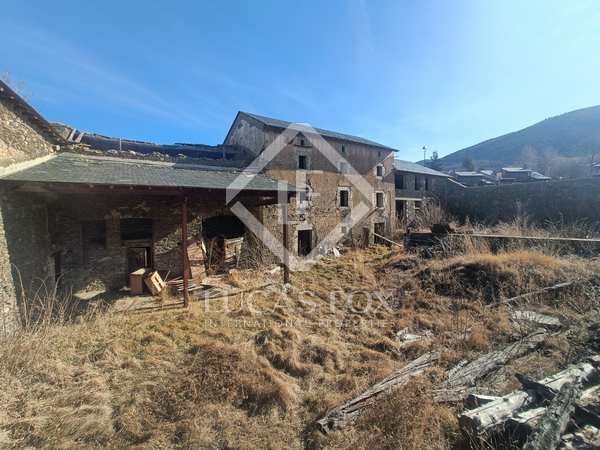 Villa van 1,600m² te koop met 1,900m² Tuin in La Cerdanya