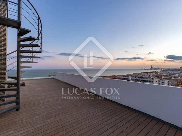 372m² penthouse with 245m² terrace for sale in Montgat