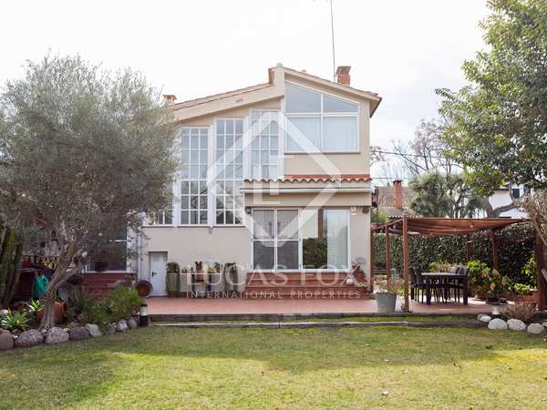 130m² house / villa for sale in Mirasol, Barcelona