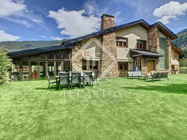 660 m² house with 300 m² garden for sale in Ordino