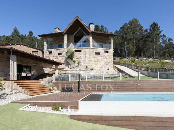 Casa / villa de 456m² en venta en Pontevedra, Galicia