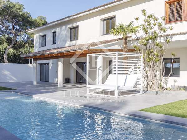 715m² house / villa for rent in Godella / Rocafort