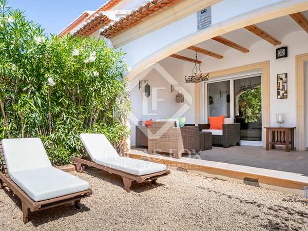 131m² house / villa with 30m² terrace for sale in Jávea
