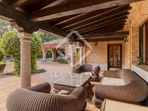 820m² house / villa for sale in Las Rozas, Madrid