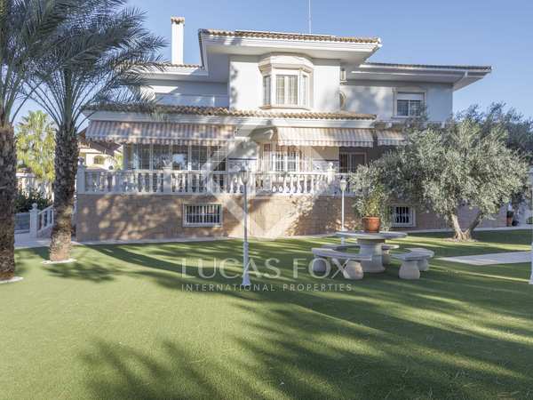 540m² house / villa for sale in La Eliana, Valencia