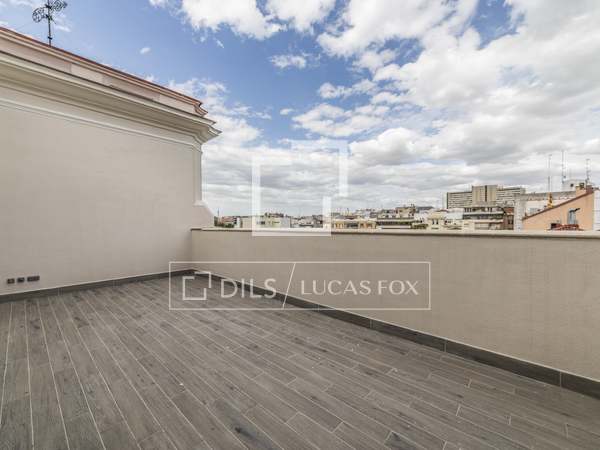 Attico di 273m² con 35m² terrazza in vendita a Castellana