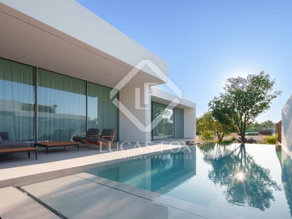 852m² house / villa for sale in Boadilla Monte, Madrid
