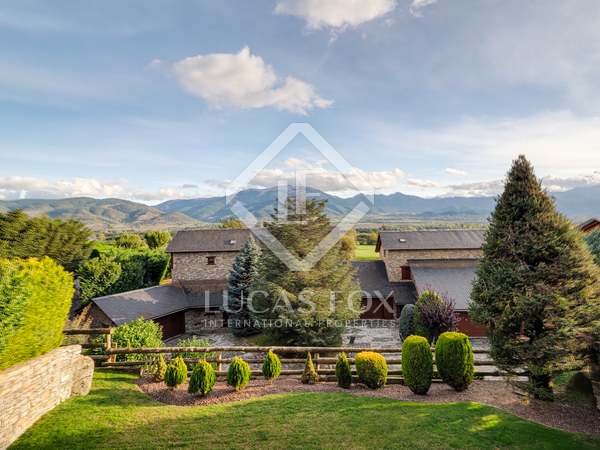 Casa / vila de 237m² à venda em La Cerdanya, Spain