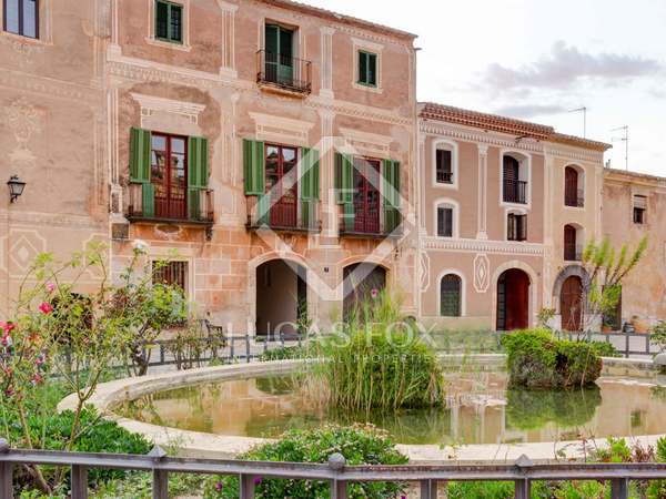 690m² Castle / Palace for sale in Tarragona