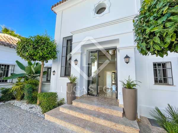 Huis / villa van 570m² te koop met 100m² terras in Paraiso