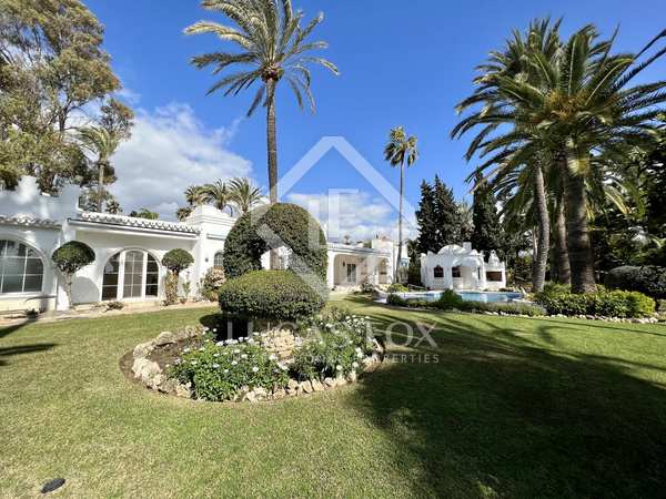 Huis / villa van 611m² te koop in Paraiso, Costa del Sol