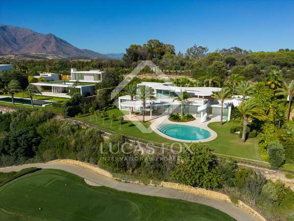 552m² house / villa with 457m² terrace for prime sale in Estepona